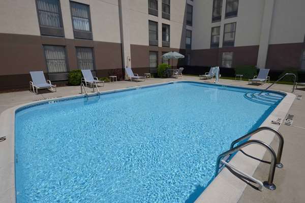 Pool - Hampton Inn Fayetteville