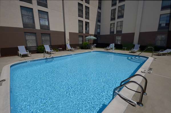 Pool - Hampton Inn Fayetteville