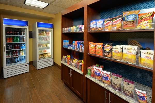 Restaurant - Hampton Inn Fayetteville