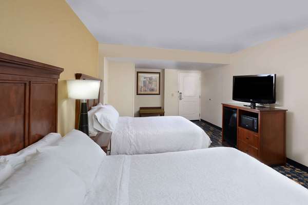  - Hampton Inn Fayetteville