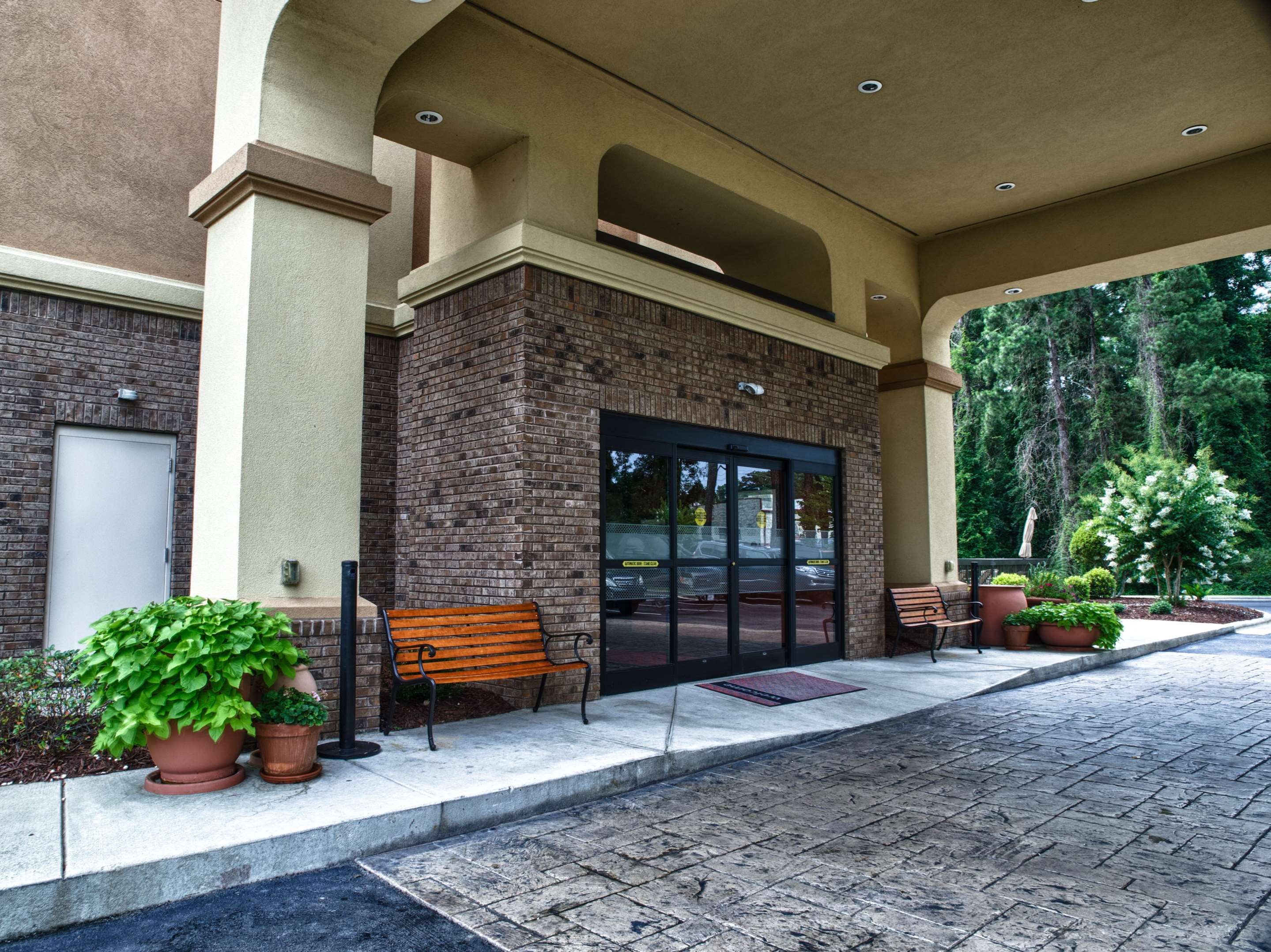 Exterior | Hampton Inn Spring Lake Fayetteville