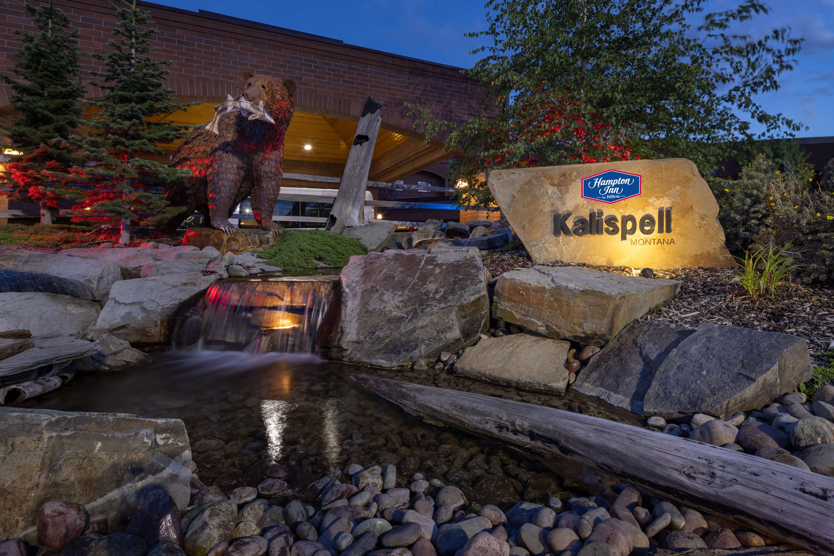 Exterior | Hampton Inn Kalispell