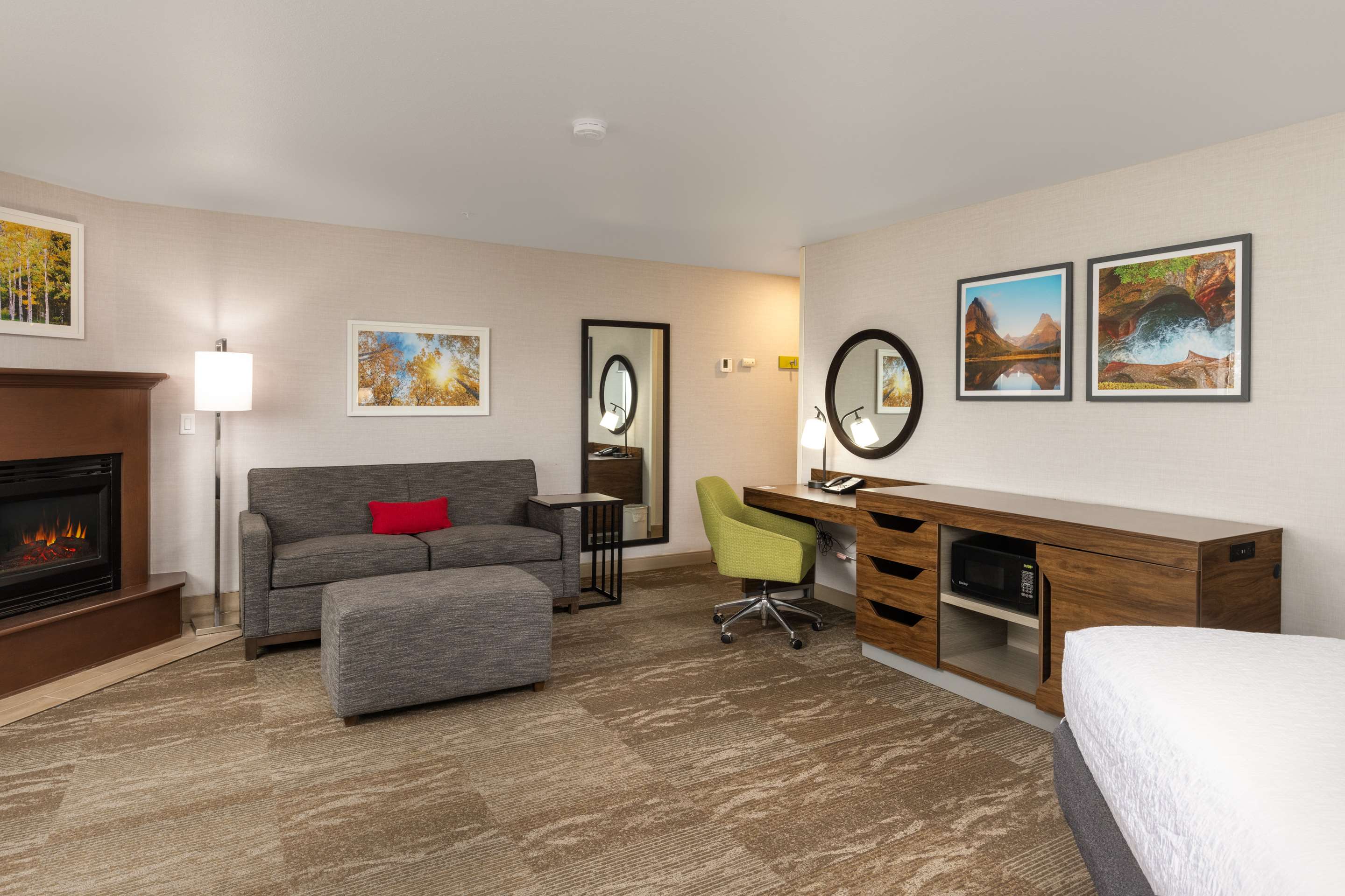 Guest room