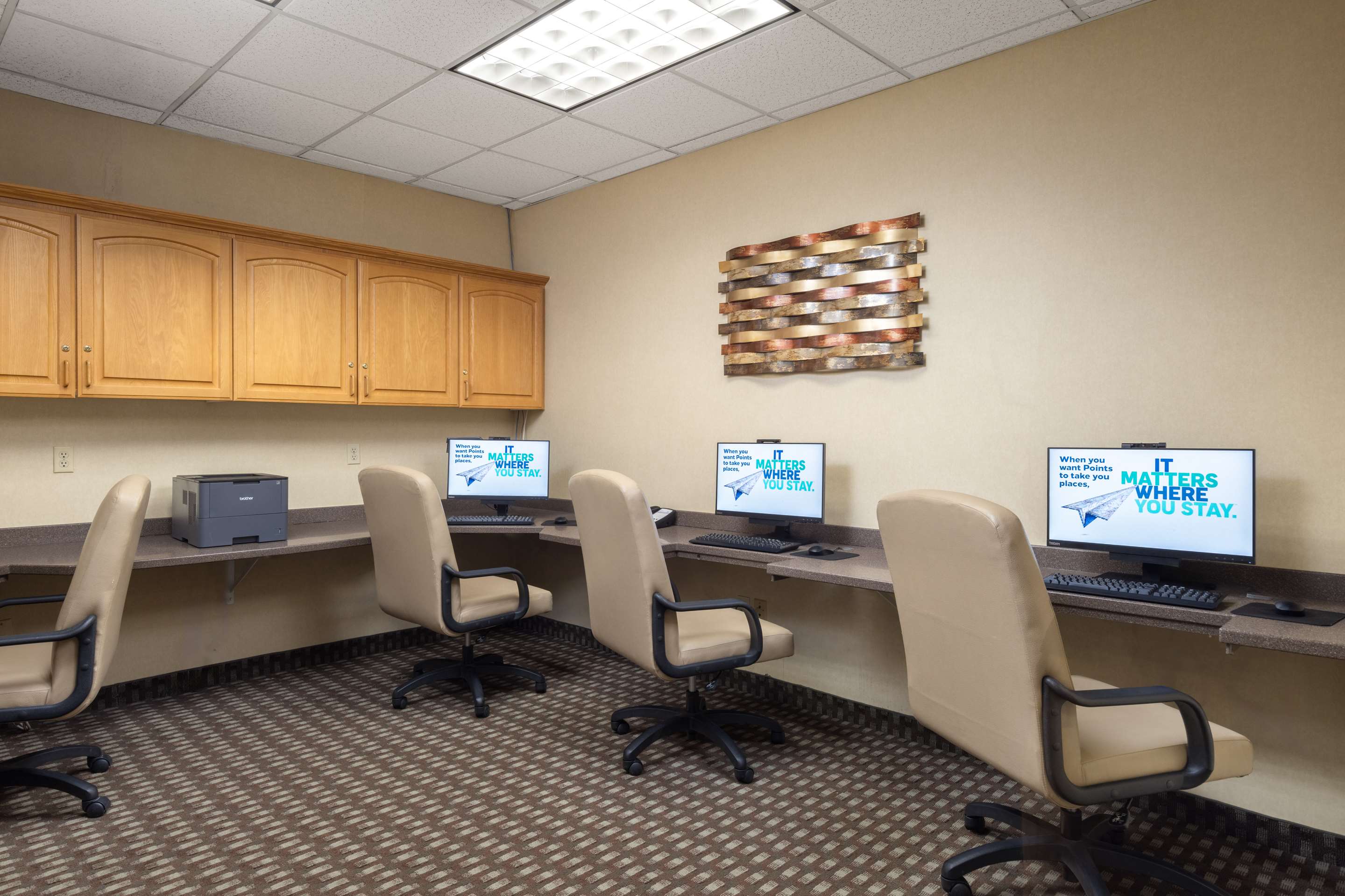 Business Center | Hampton Inn Kalispell