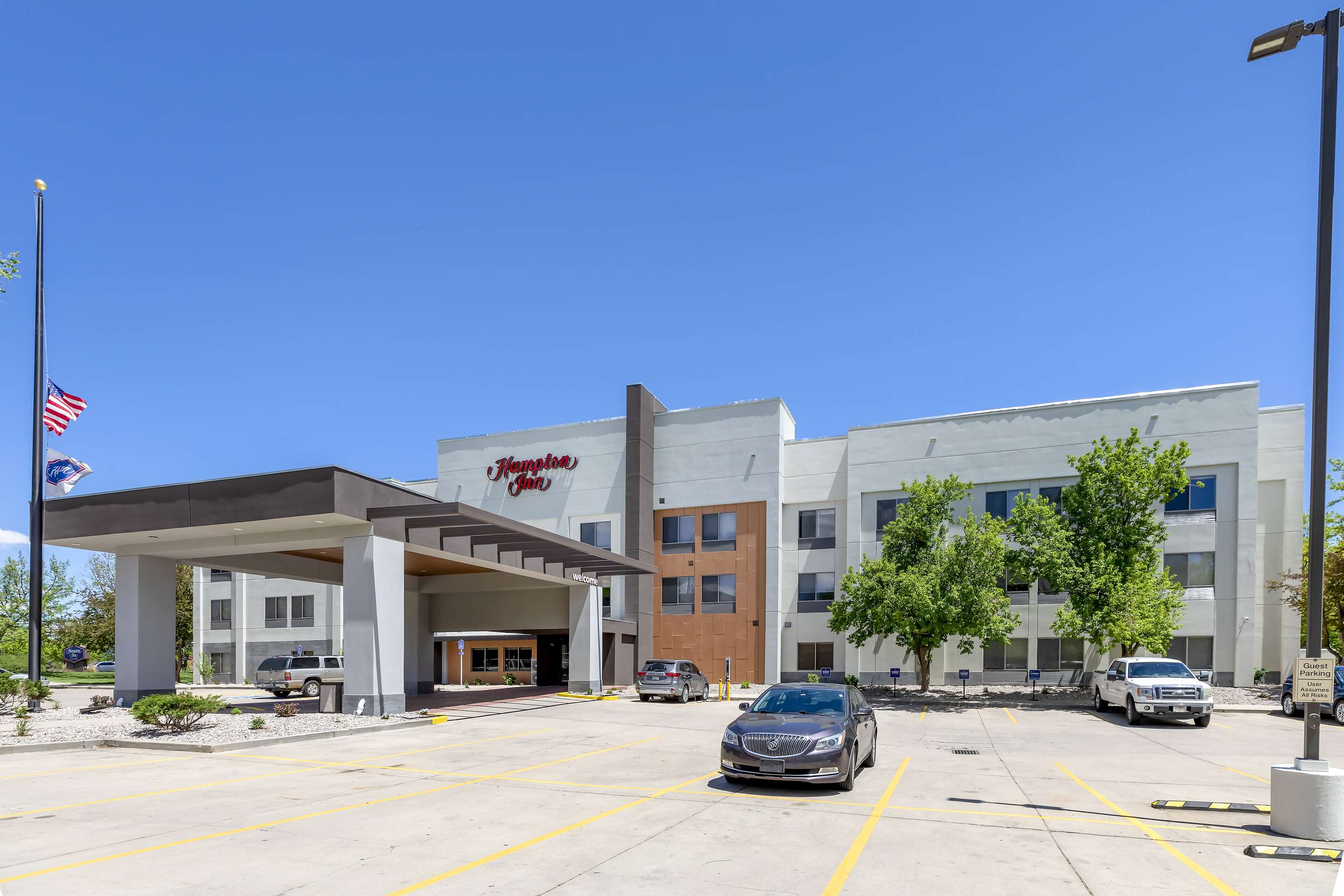 Exterior | Hampton Inn Fort Collins