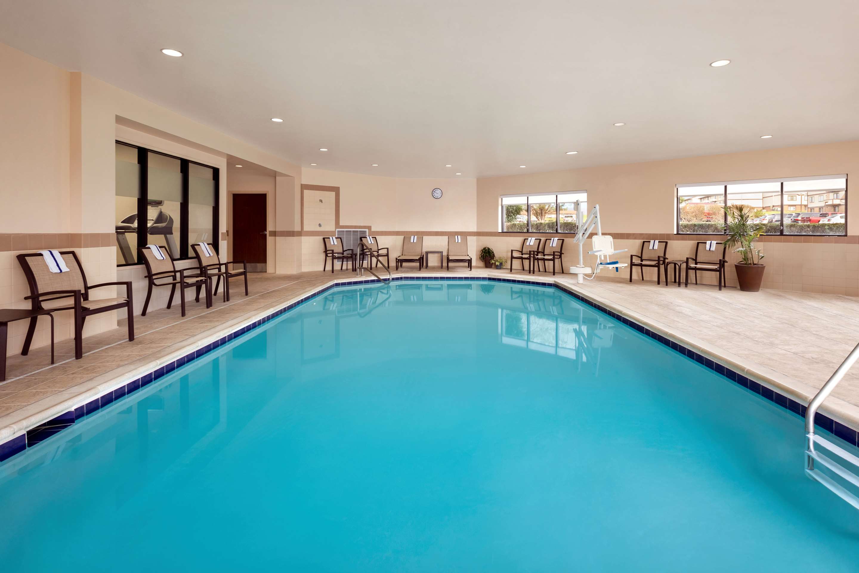 Pool | Hampton Inn & Suites Frederick-Fort Detrick