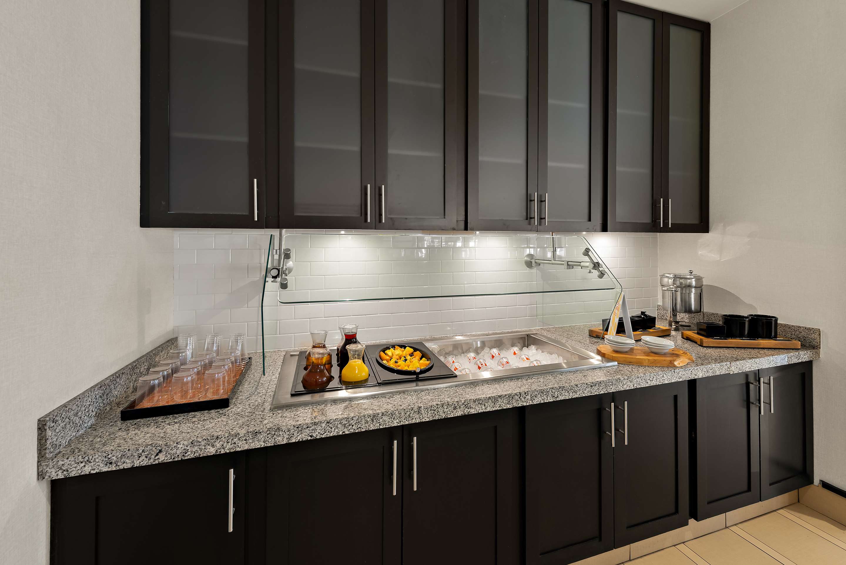 Breakfast Area | Hilton Garden Inn Findlay