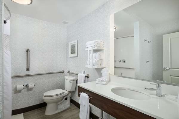  - Hampton Inn Fairfax