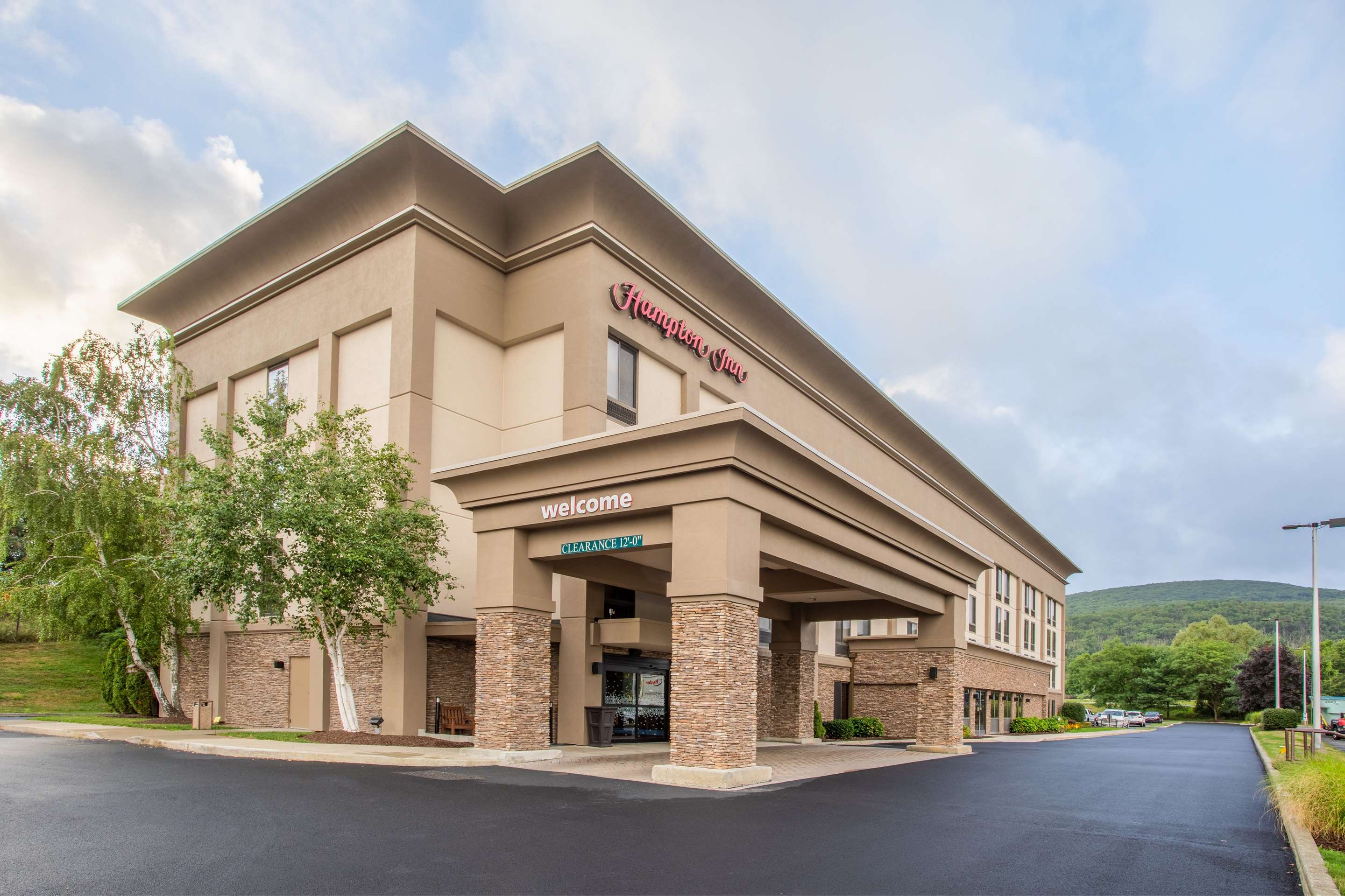 Exterior | Hampton Inn Fishkill