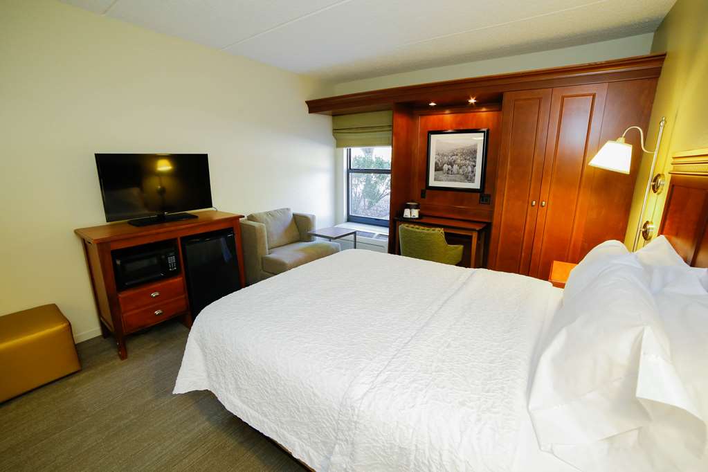 Hampton Inn Franklin Room Type - 1 QUEEN MOB HR ACC RI-S NS