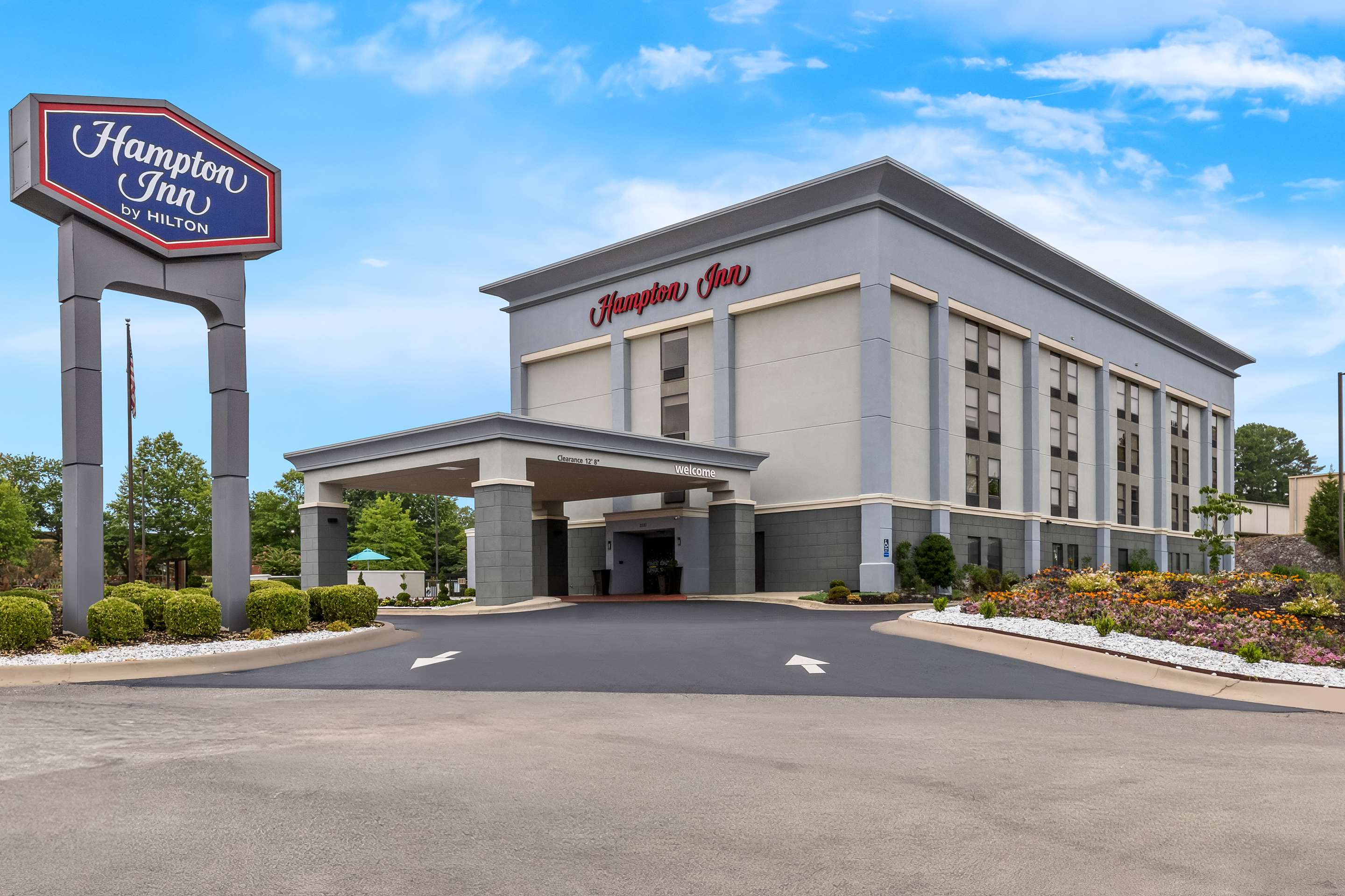 Exterior | Hampton Inn Florence Midtown