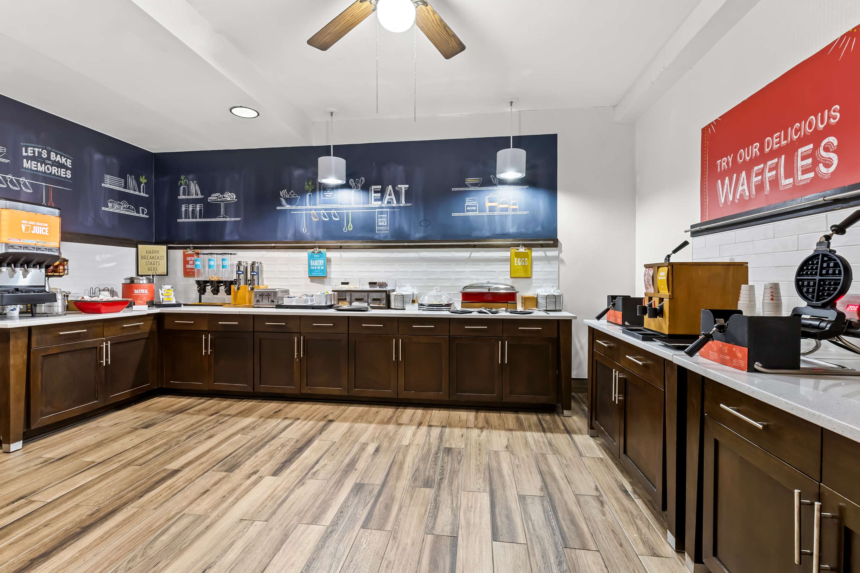 Breakfast Area | Hampton Inn Florence Midtown