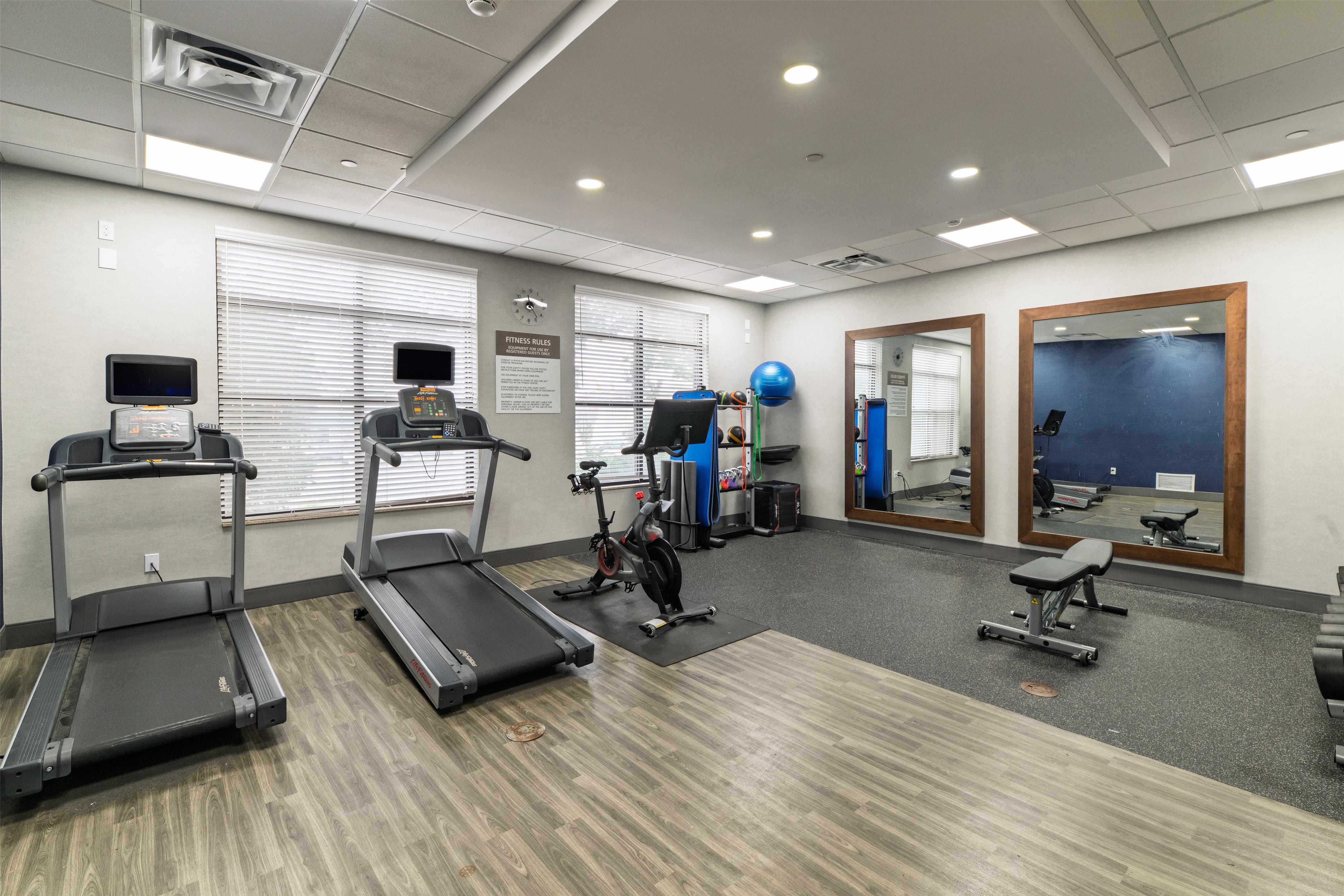 Health club fitness center gym | Hampton Inn & Suites Florence-Downtown