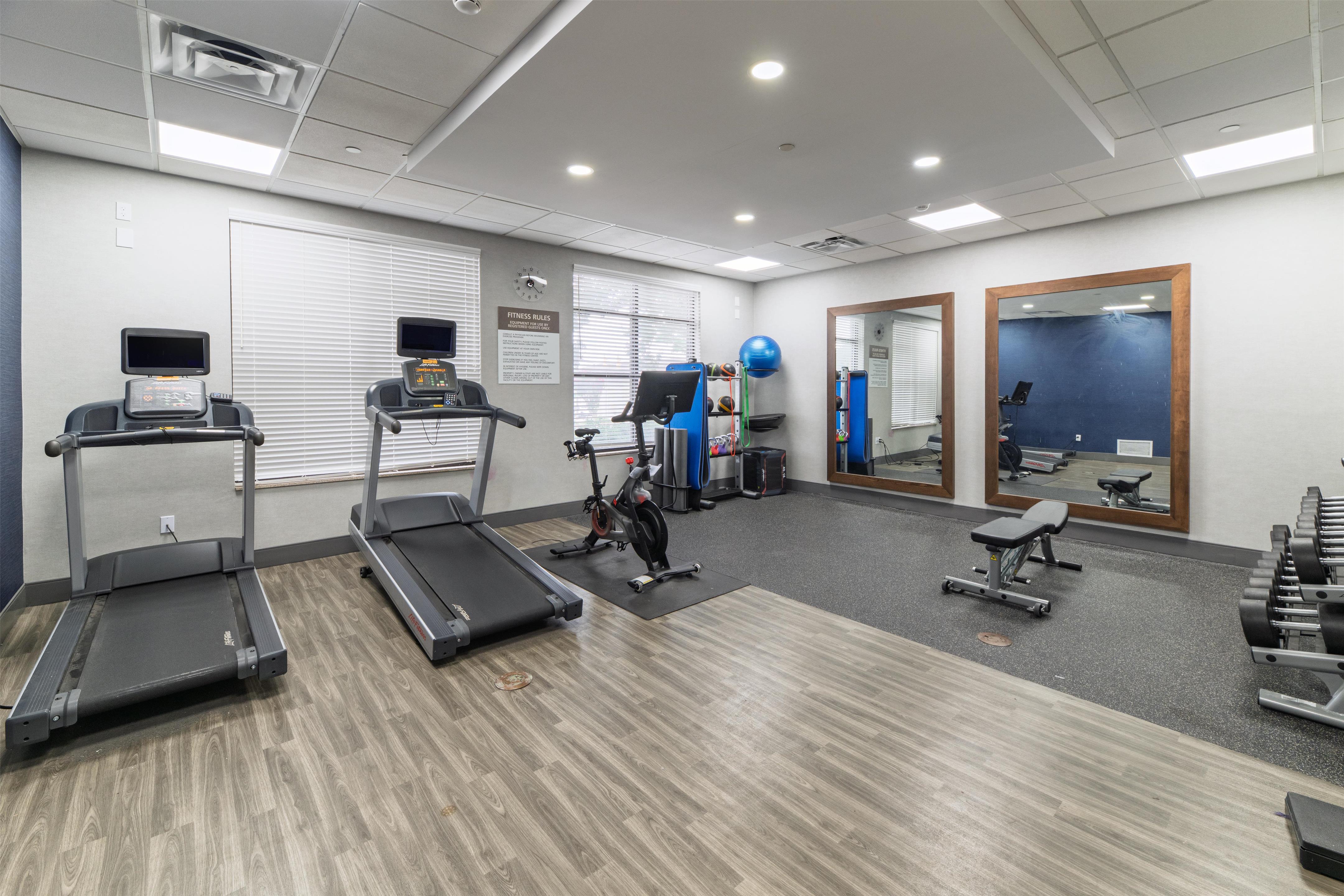 Health club fitness center gym | Hampton Inn & Suites Florence-Downtown