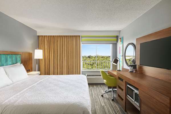  - Hampton Inn & Suites Fort Lauderdale Airport Hollywood - I-95, Exit 22