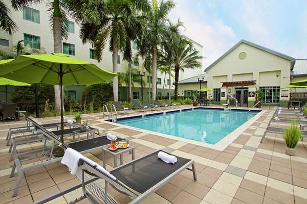 Pool - Homewood Suites by Hilton Airport Dania Beach - I-95, Exit 23