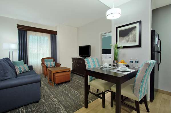  - Homewood Suites by Hilton Airport Dania Beach - I-95, Exit 23