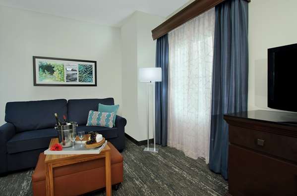  - Homewood Suites by Hilton Airport Dania Beach - I-95, Exit 23