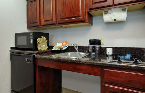  - Homewood Suites by Hilton Airport Dania Beach - I-95, Exit 23