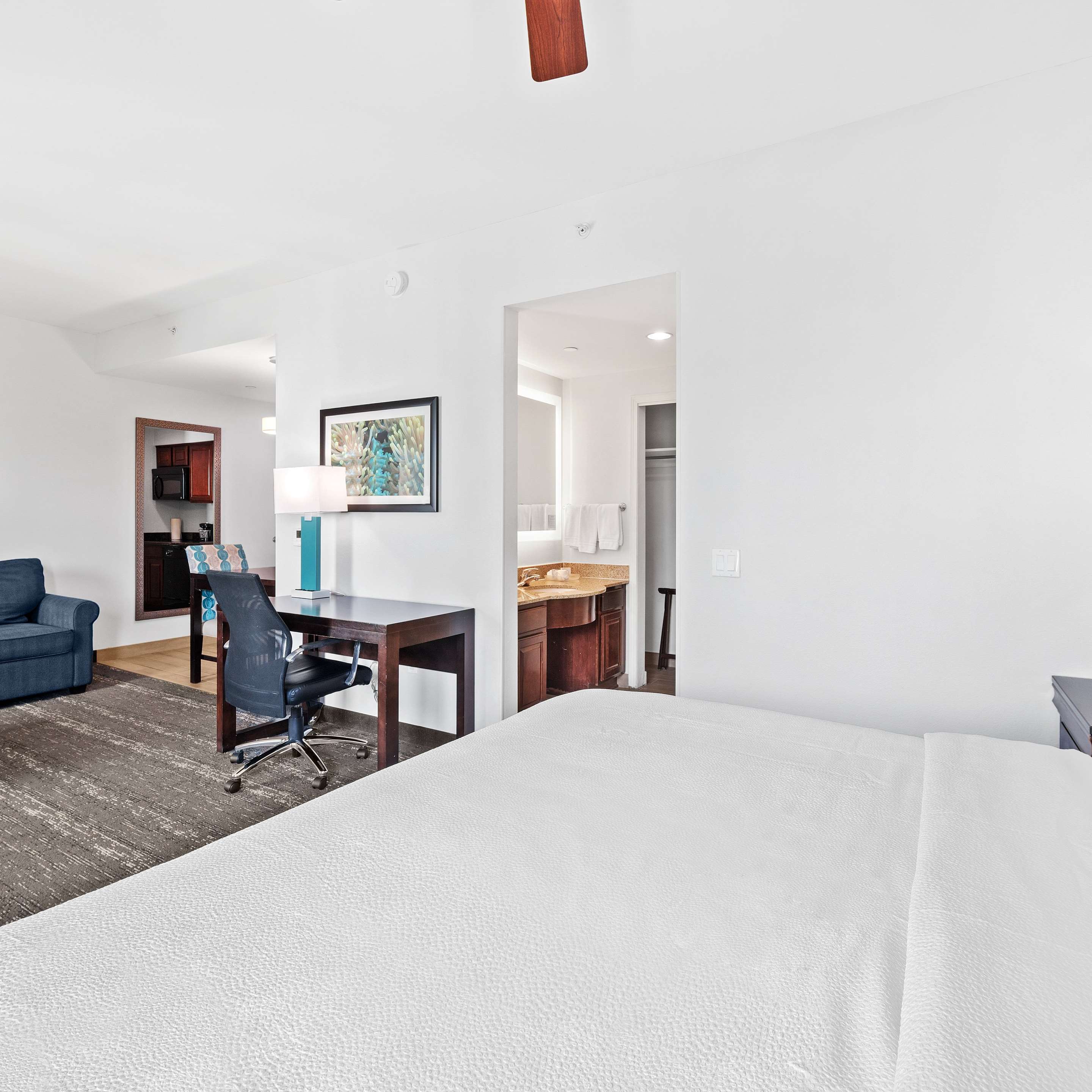 Guest room