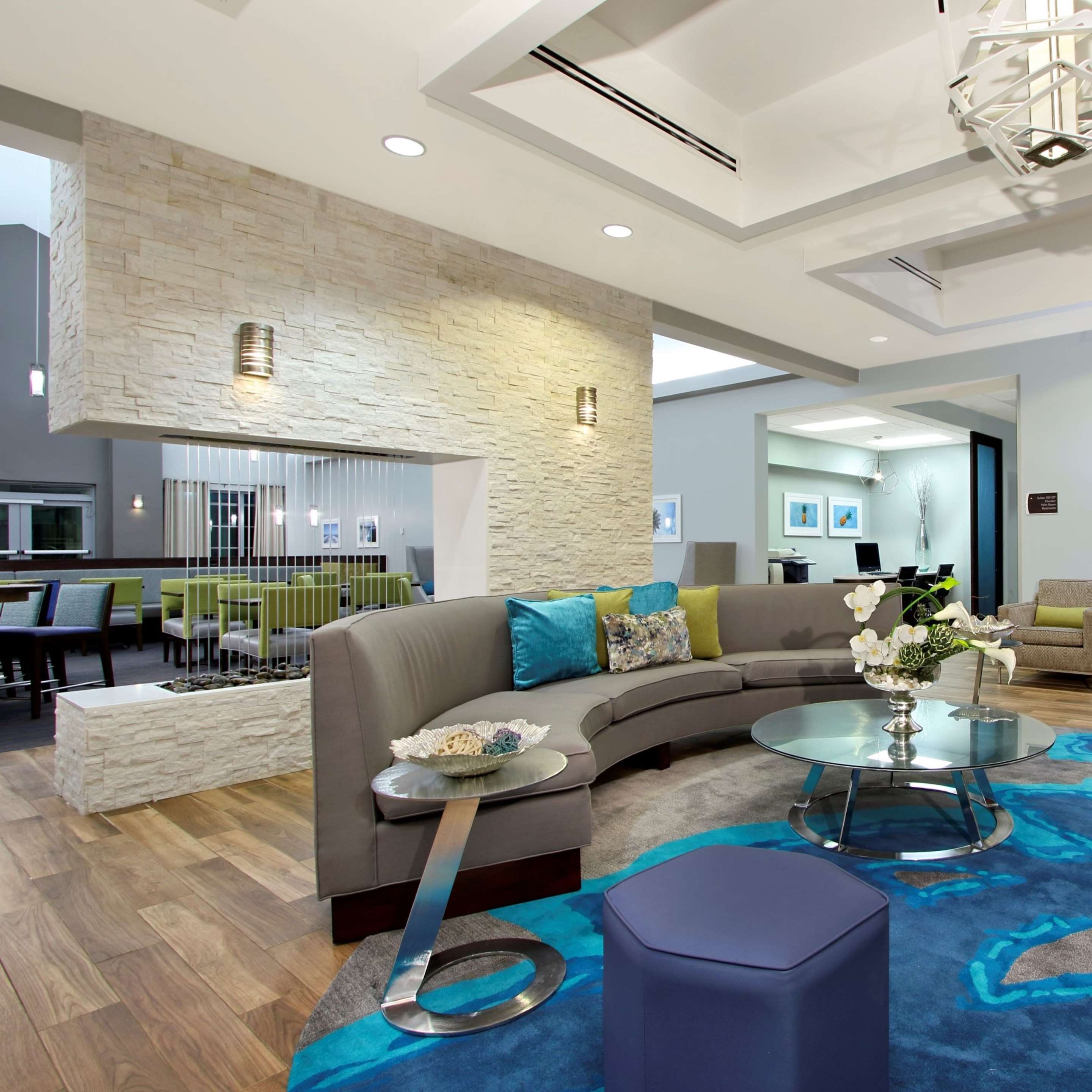 Lobby | Homewood Suites by Hilton Ft. Lauderdale Airport-Cruise Port