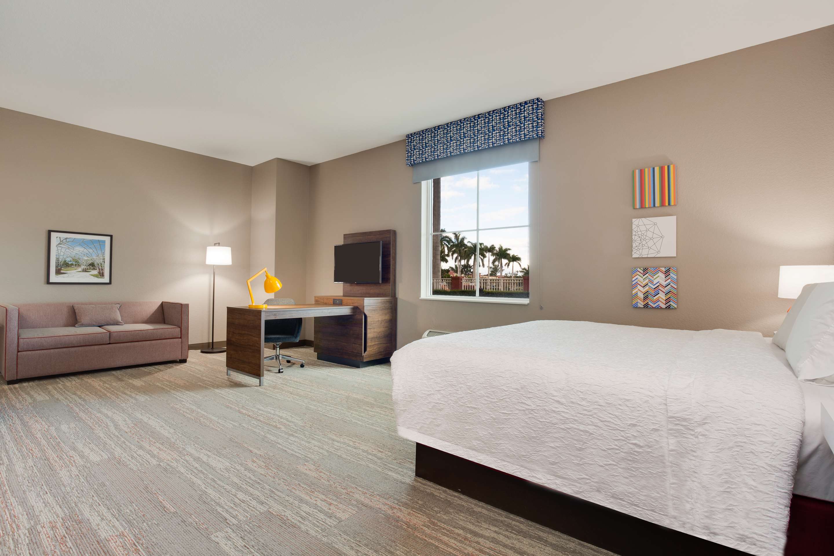 Guest room