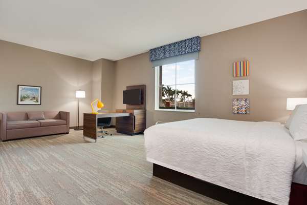  - Hampton Inn & Suites Miramar