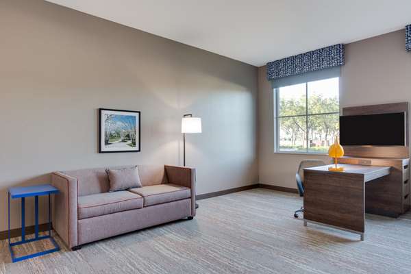  - Hampton Inn & Suites Miramar