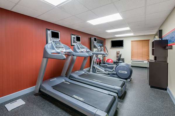 Fitness/ Exercise Room - Hampton Inn & Suites Civic Center Florence - I-95, Exit 160