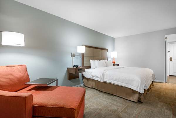  - Hampton Inn & Suites Civic Center Florence - I-95, Exit 160