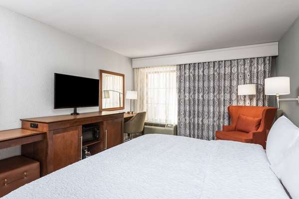  - Hampton Inn & Suites Civic Center Florence - I-95, Exit 160