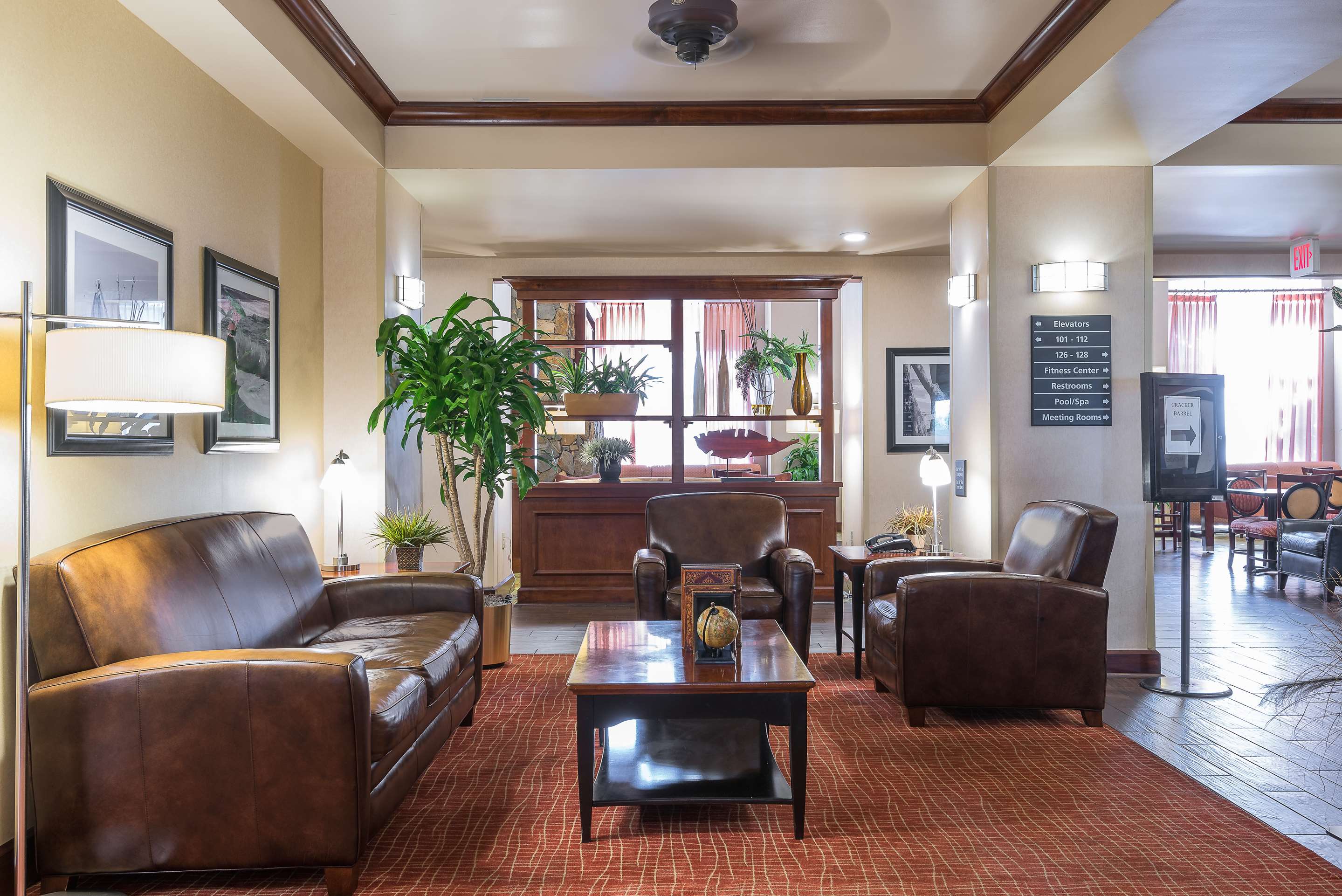 Reception | Hampton Inn & Suites Florence-North-I-95