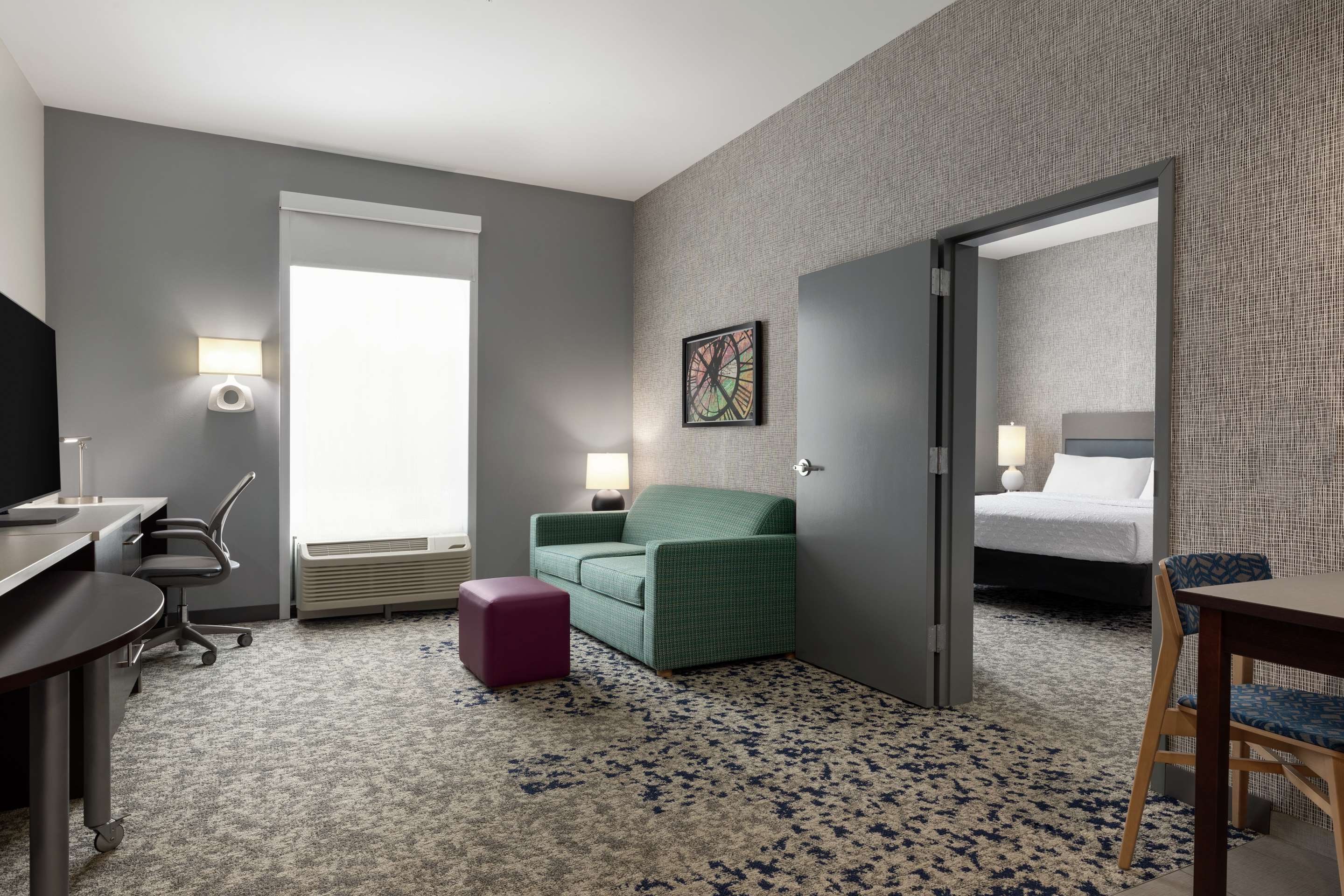 Guest room