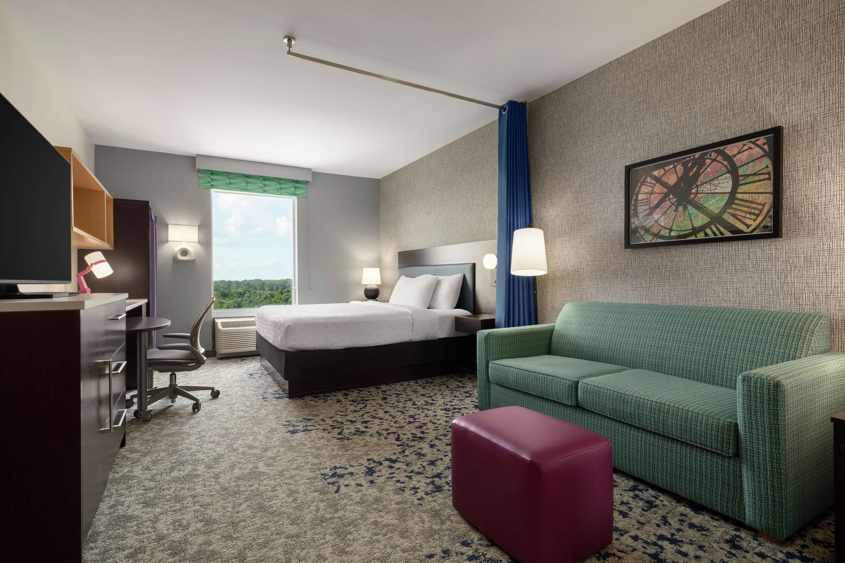 Guest room