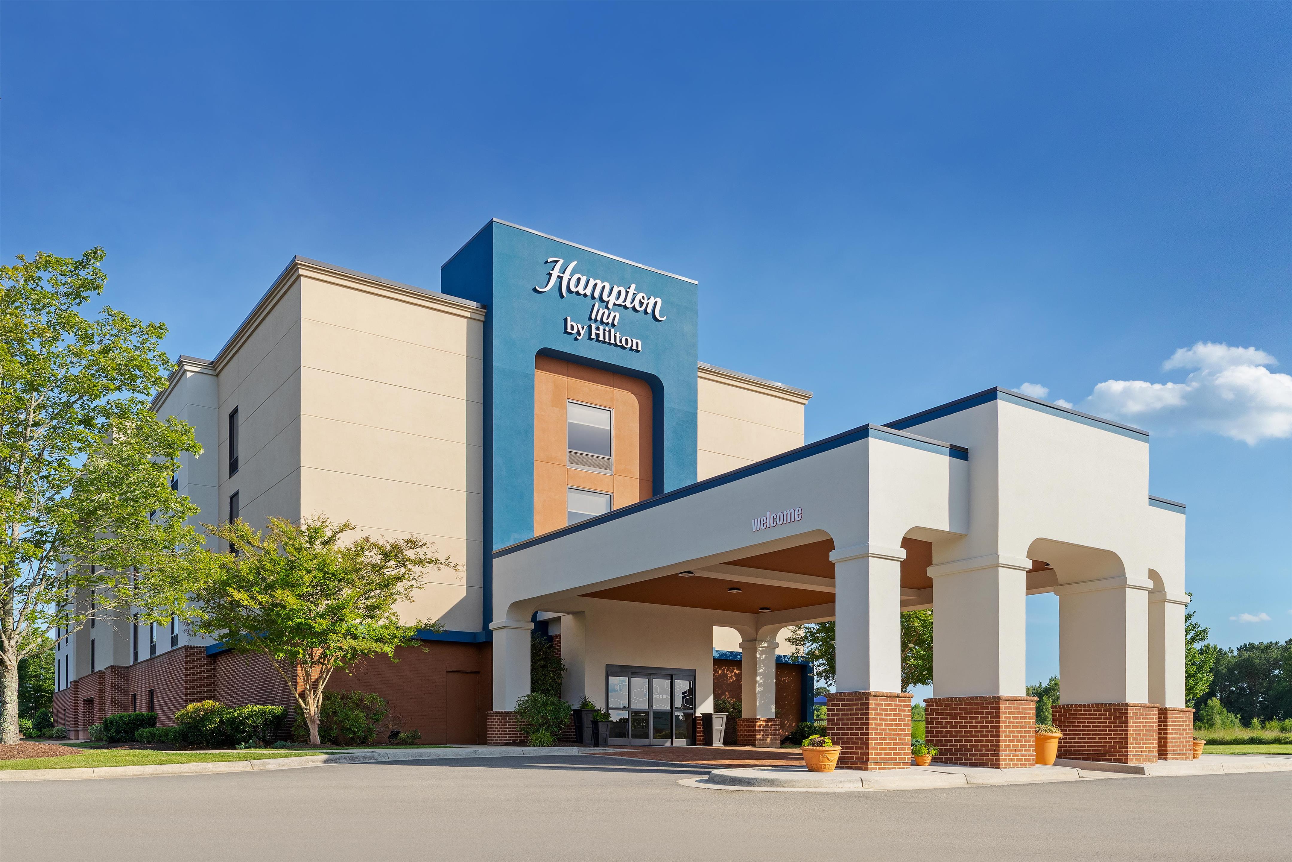 Exterior | Hampton Inn Farmville, VA