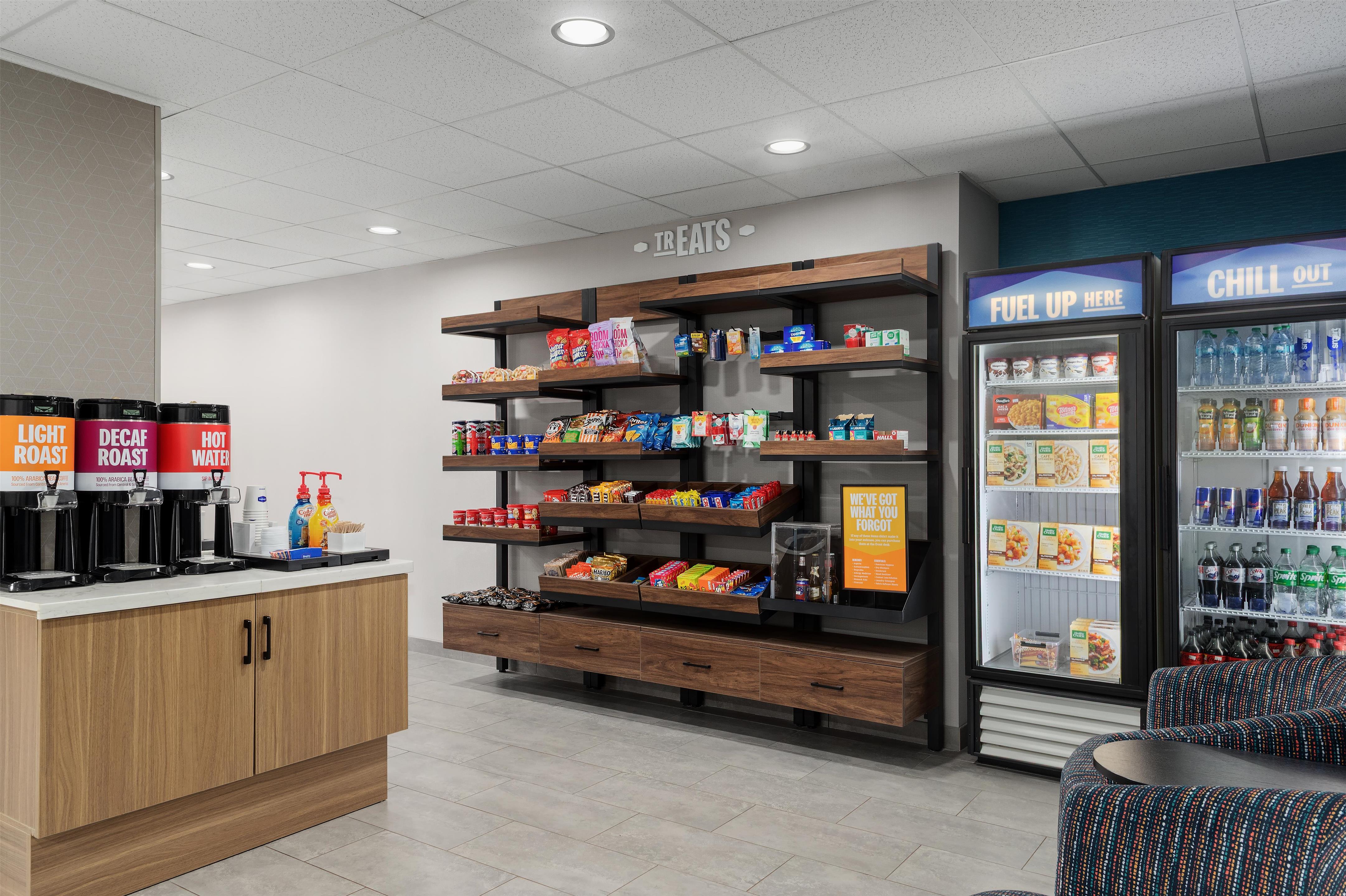 Restaurant | Hampton Inn Farmville, VA