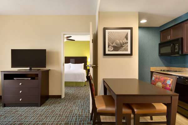  - Homewood Suites by Hilton Airport Fort Myers - I-75, Exit 128
