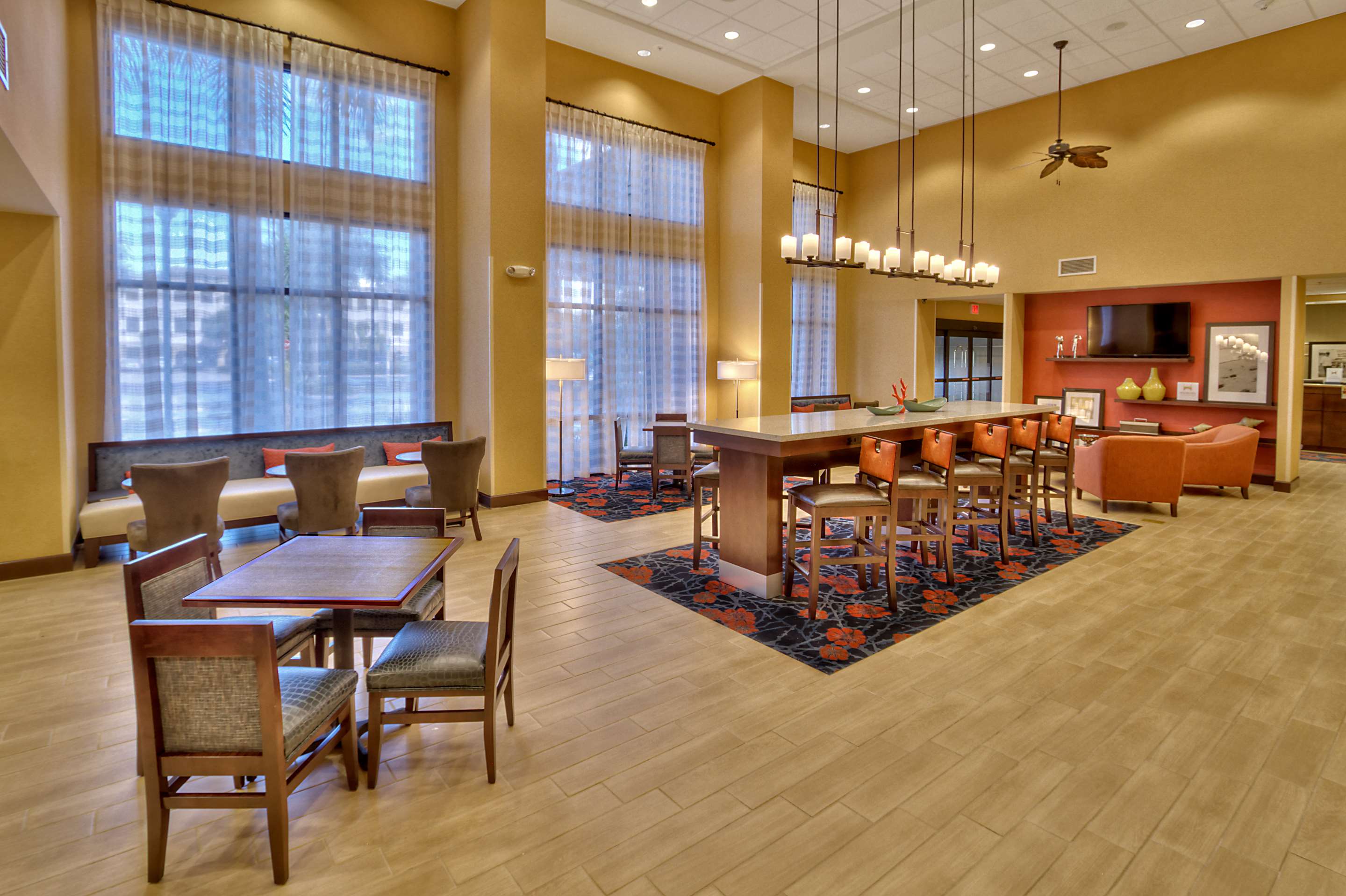 Reception | Hampton Inn & Suites Fort Myers-Estero/FGCU