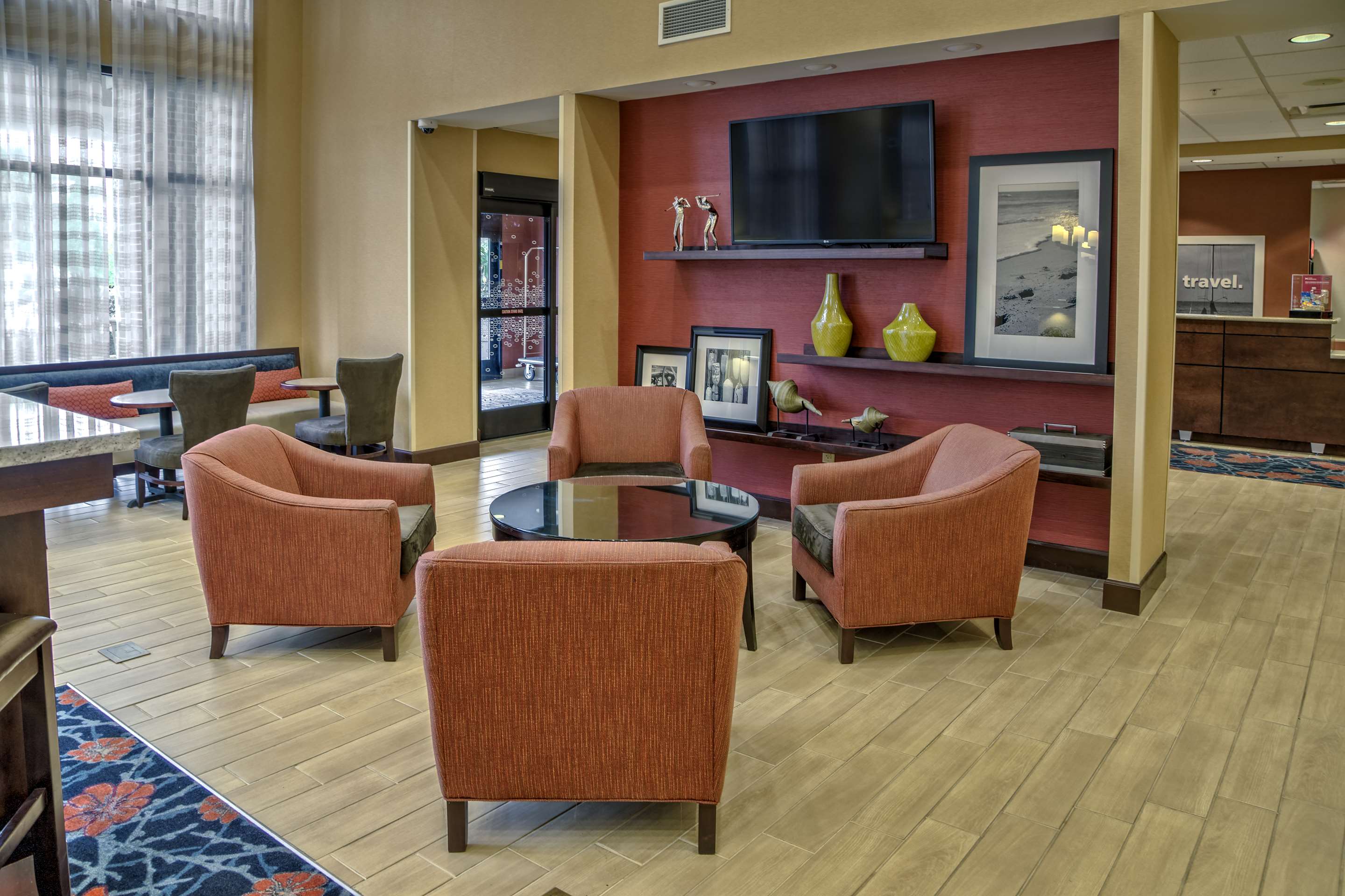 Lobby | Hampton Inn & Suites Fort Myers-Estero/FGCU