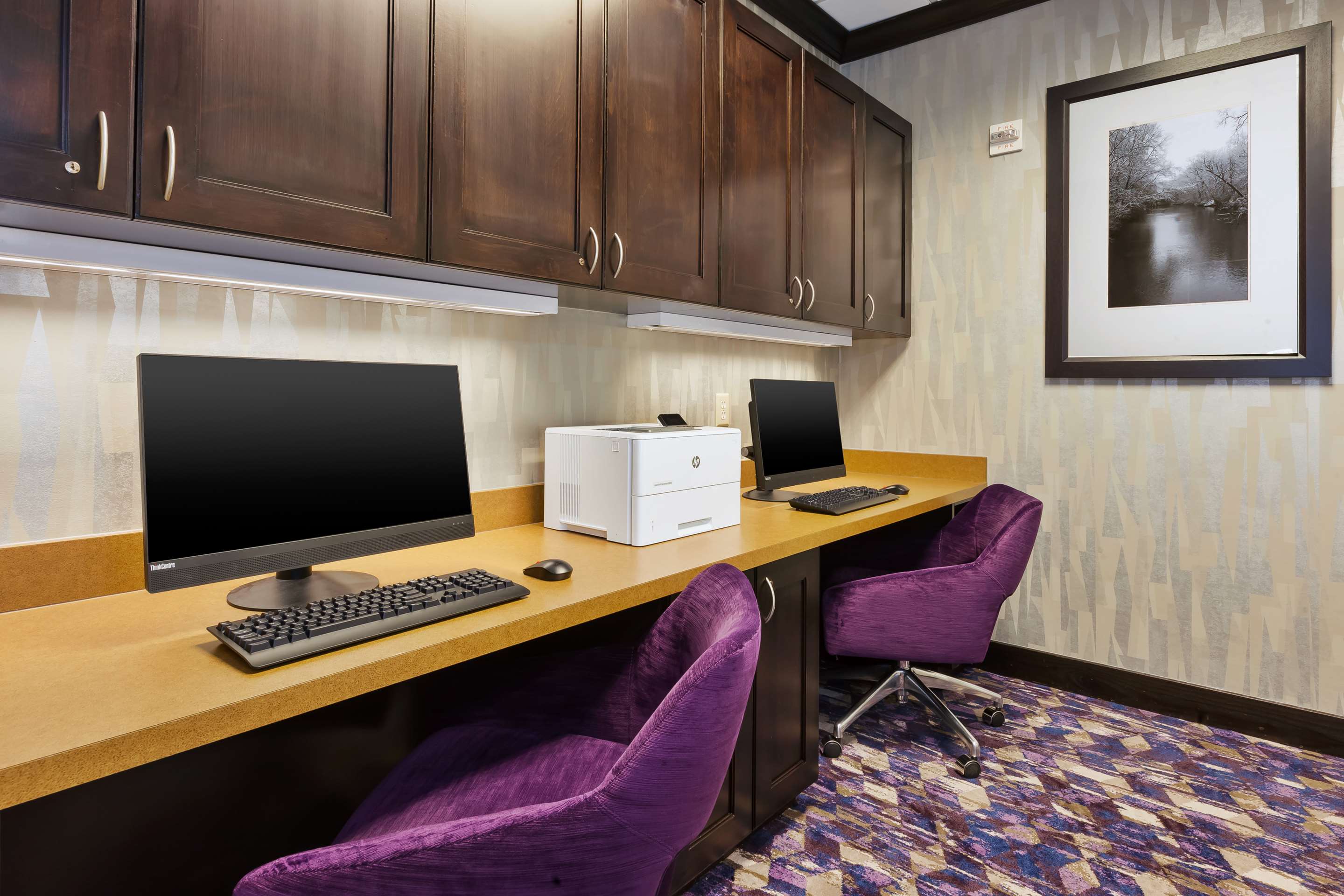 Business Center | Hampton Inn & Suites Flint/Grand Blanc