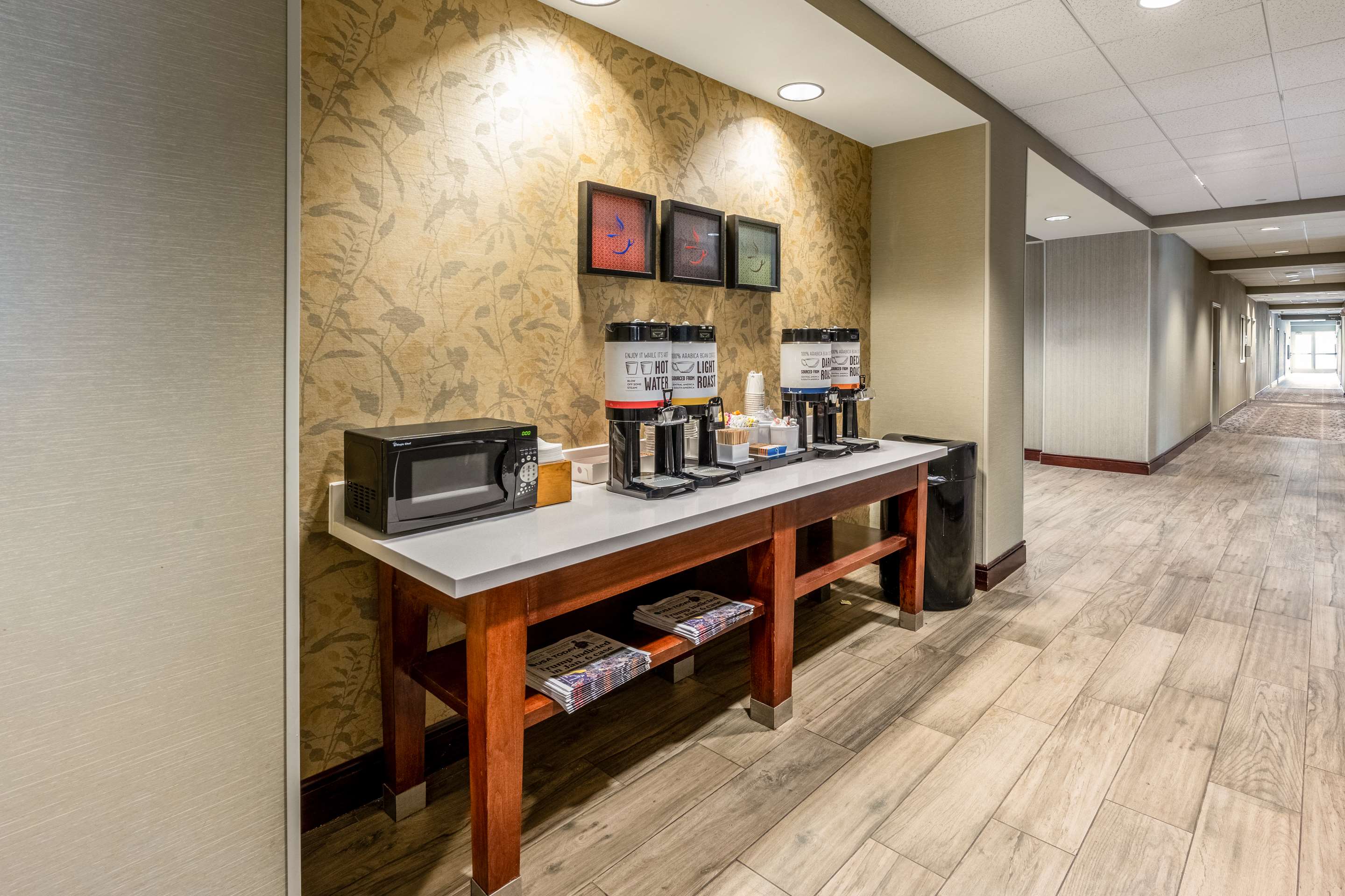 Restaurant | Hampton Inn & Suites Fredericksburg-at Celebrate Virginia