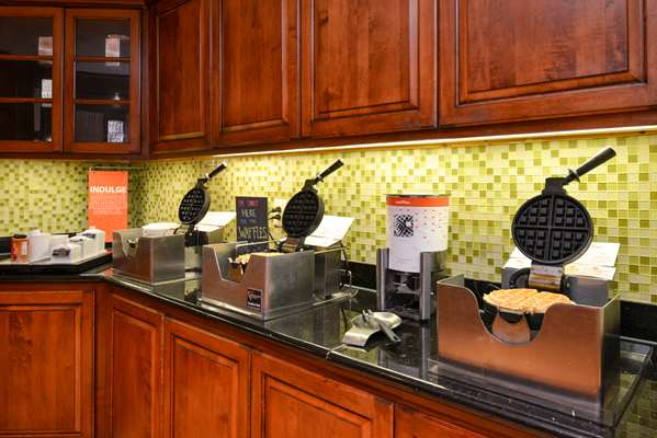 Amenities - Hampton Inn & Suites Market Street Fredericksburg - I-95, Exit 126