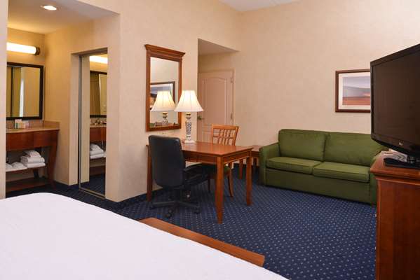  - Hampton Inn & Suites Market Street Fredericksburg - I-95, Exit 126