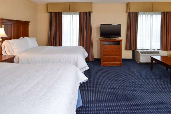  - Hampton Inn & Suites Market Street Fredericksburg - I-95, Exit 126