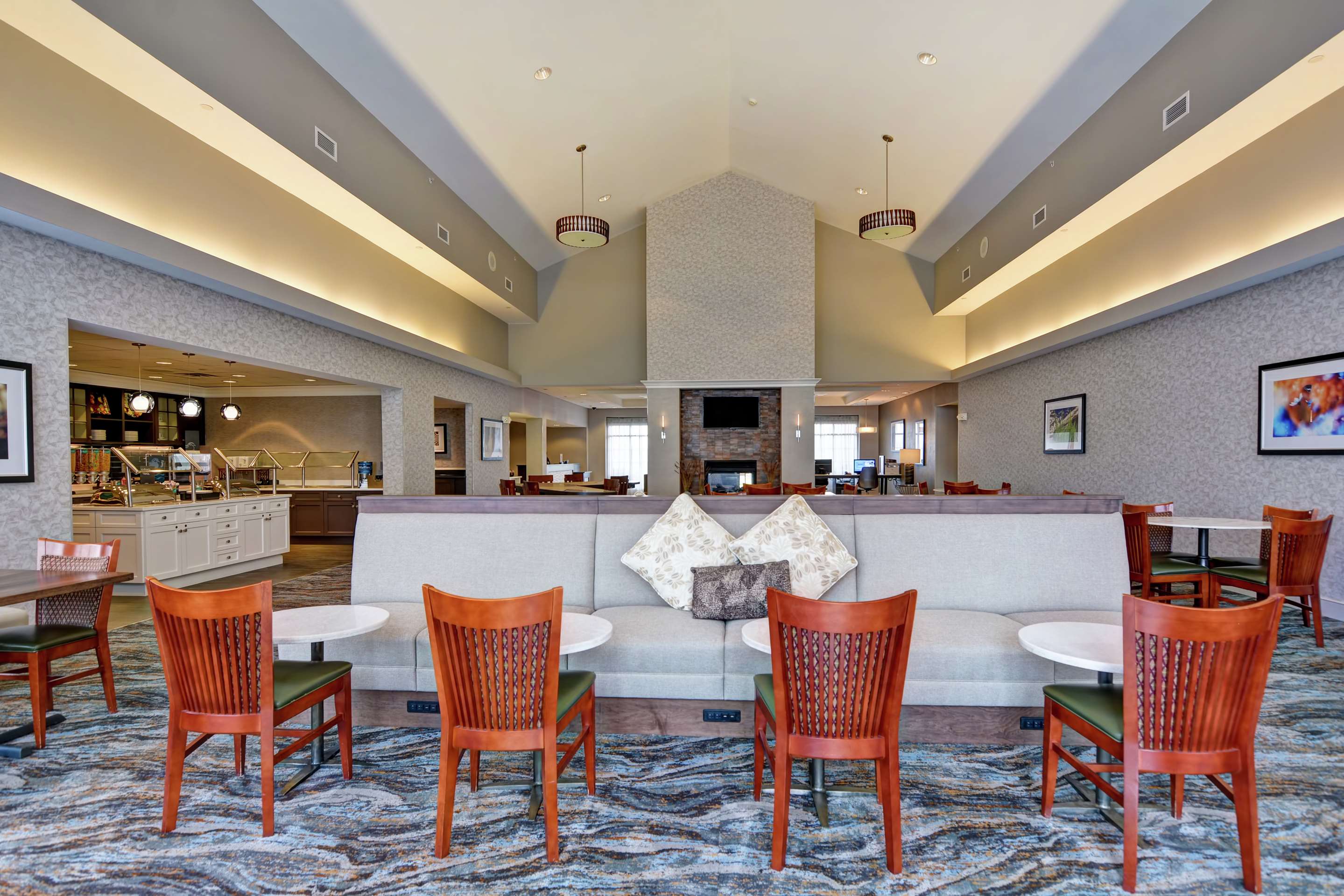 Lobby | Homewood Suites Fredericksburg