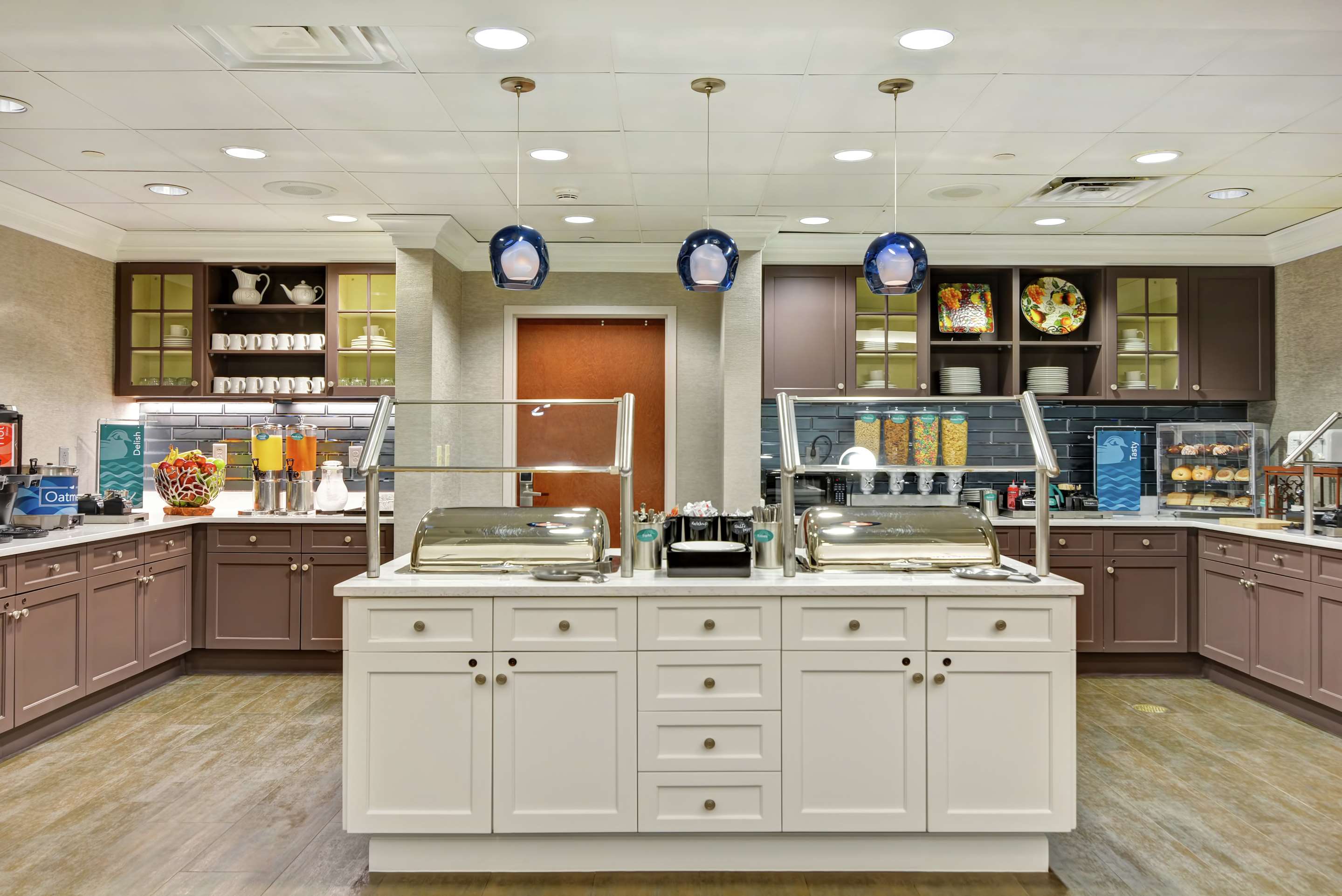 Breakfast Area | Homewood Suites Fredericksburg