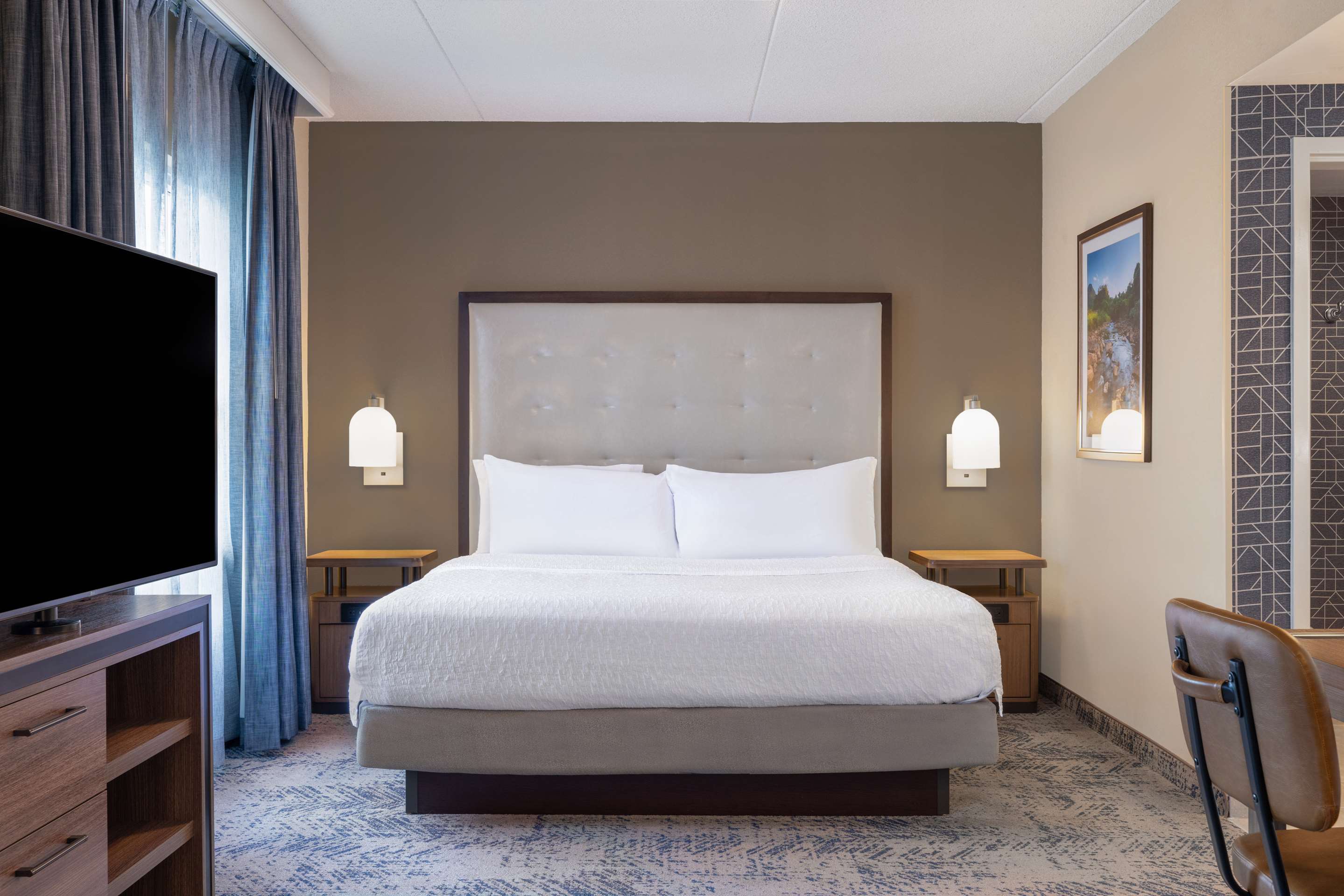 Guest room