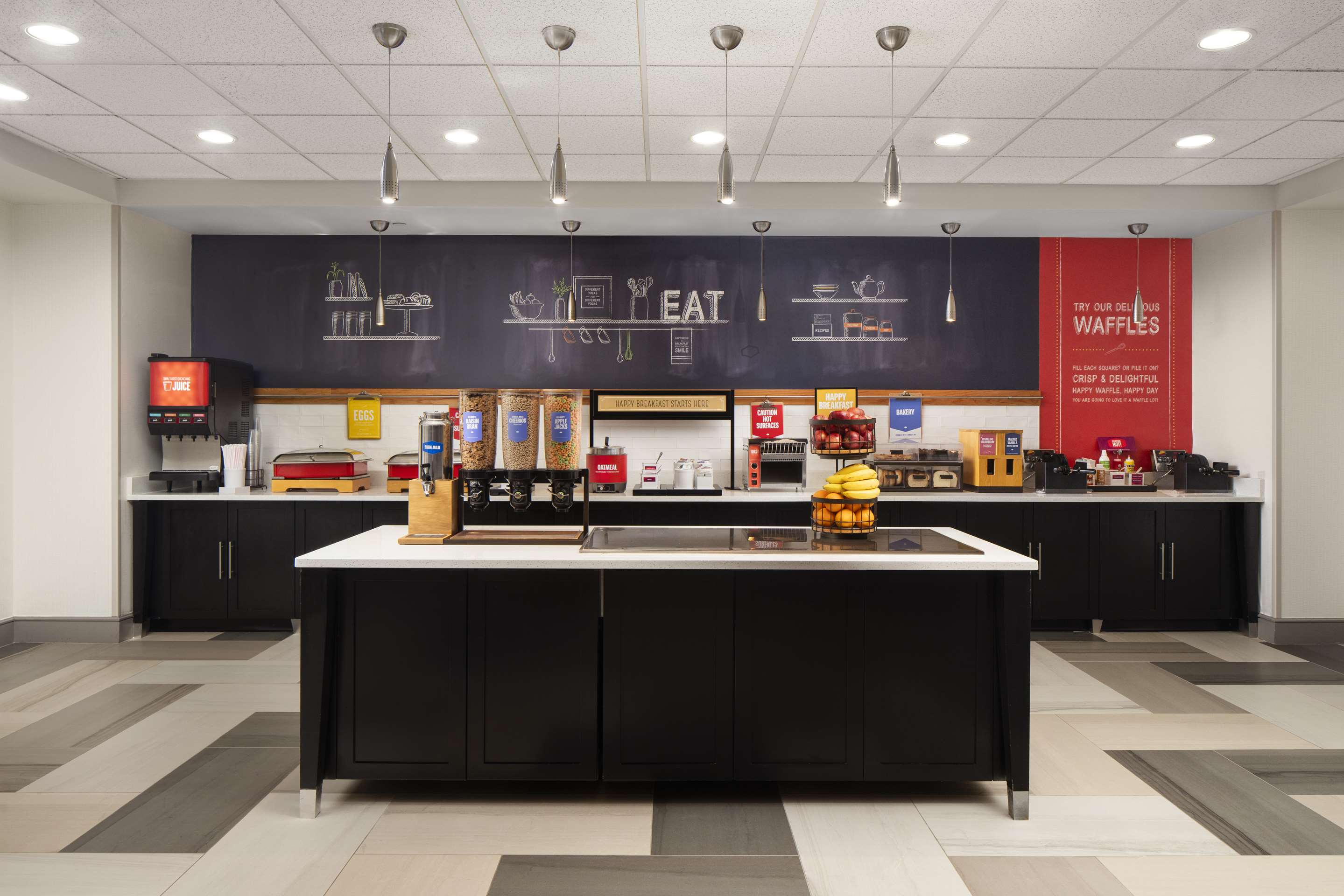 Breakfast Area | Hampton Inn Stafford/Quantico & Conference Center