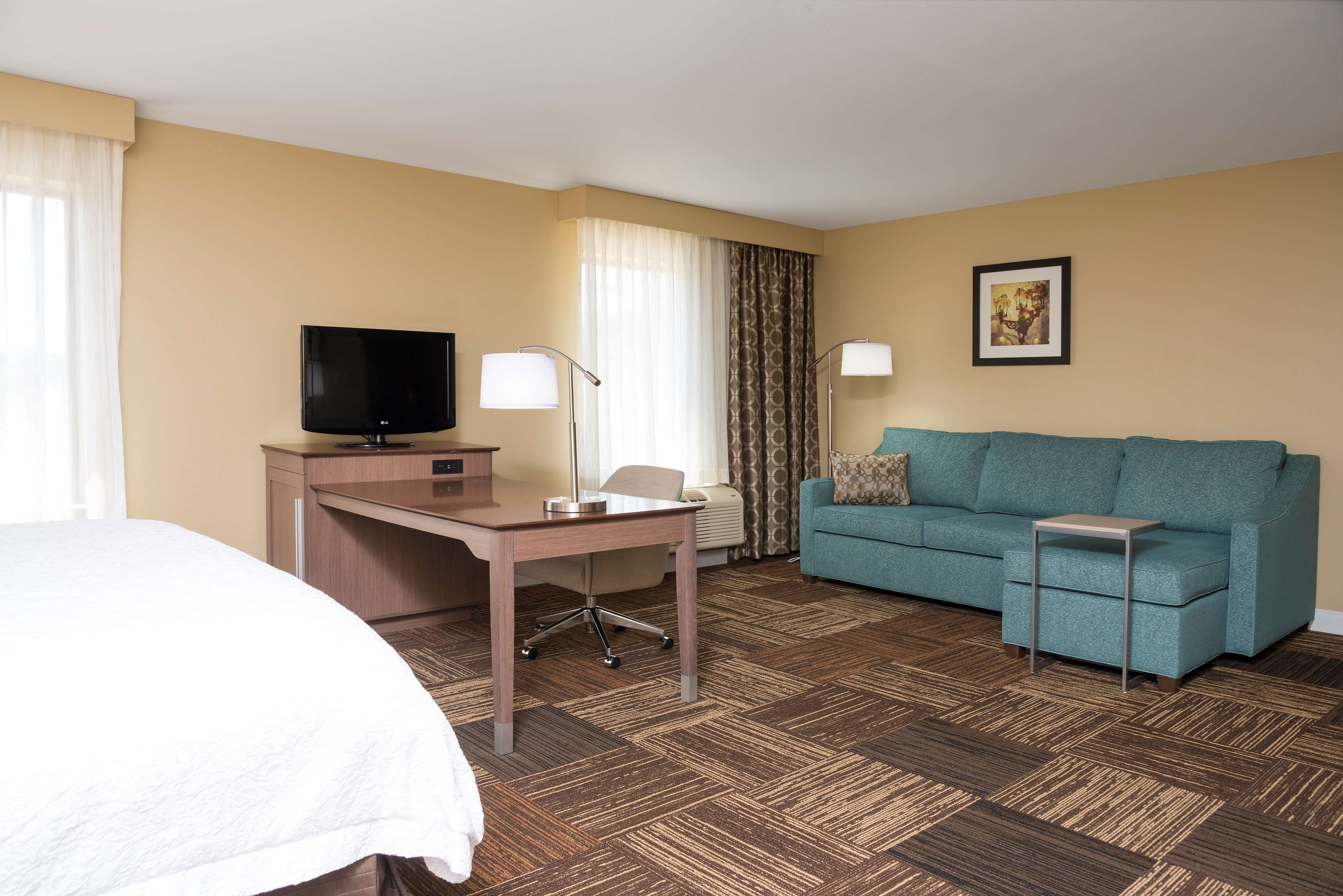 Hampton Inn & Suites by Hilton Fremont Room Type - 1RMSUITE KING NON-SMOKING