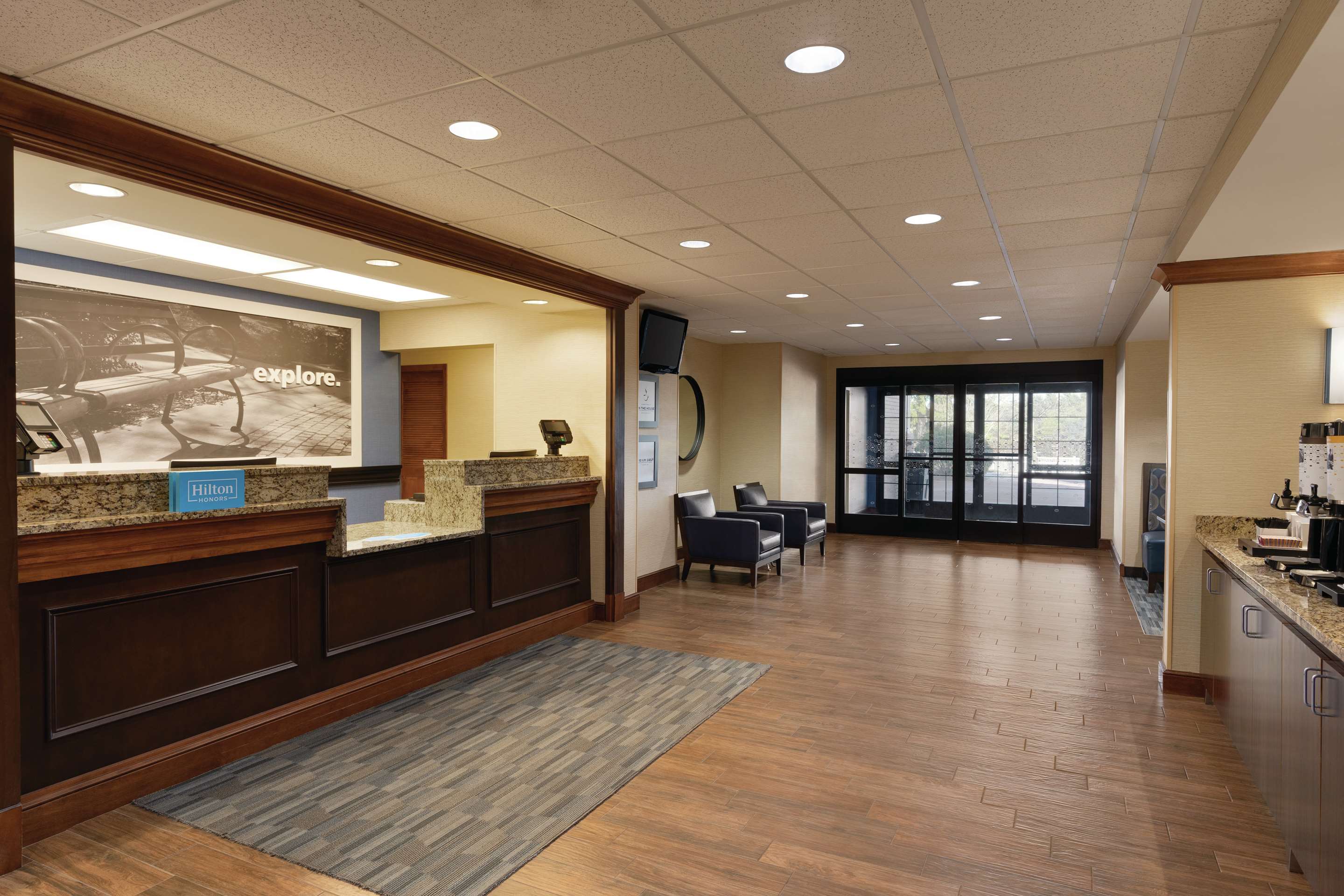 Reception | Hampton Inn Franklin/Milford